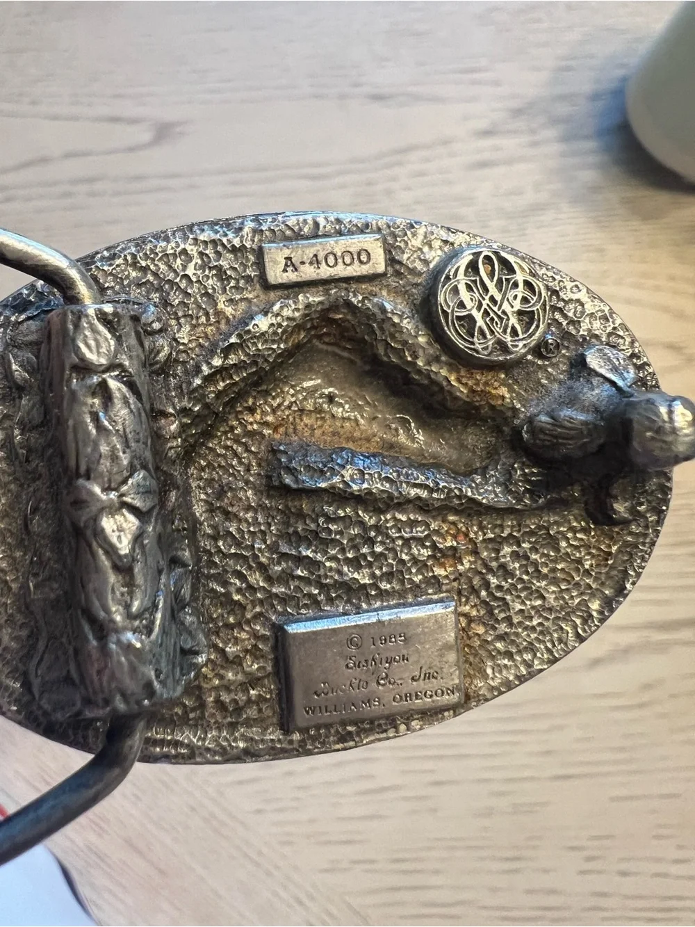 Leather Belt & Buckle Small 1985 Horse Head Oval USA By Siskiyou Company 38/95